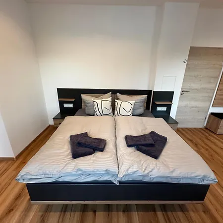 Artemis Zimmervermietung 3 Apartment